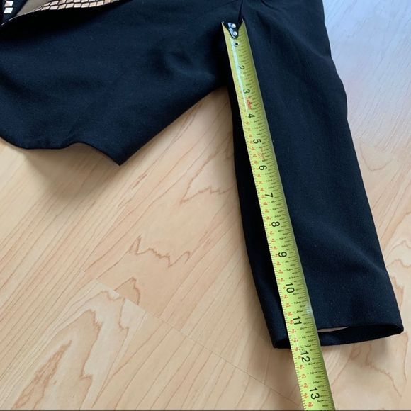 New Black Cropped Blazer Size XS - Picture 4 of 9